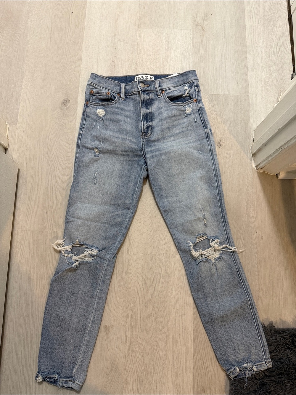 NAZ+ Light Blue Cropped Distressed Women’s Jeans